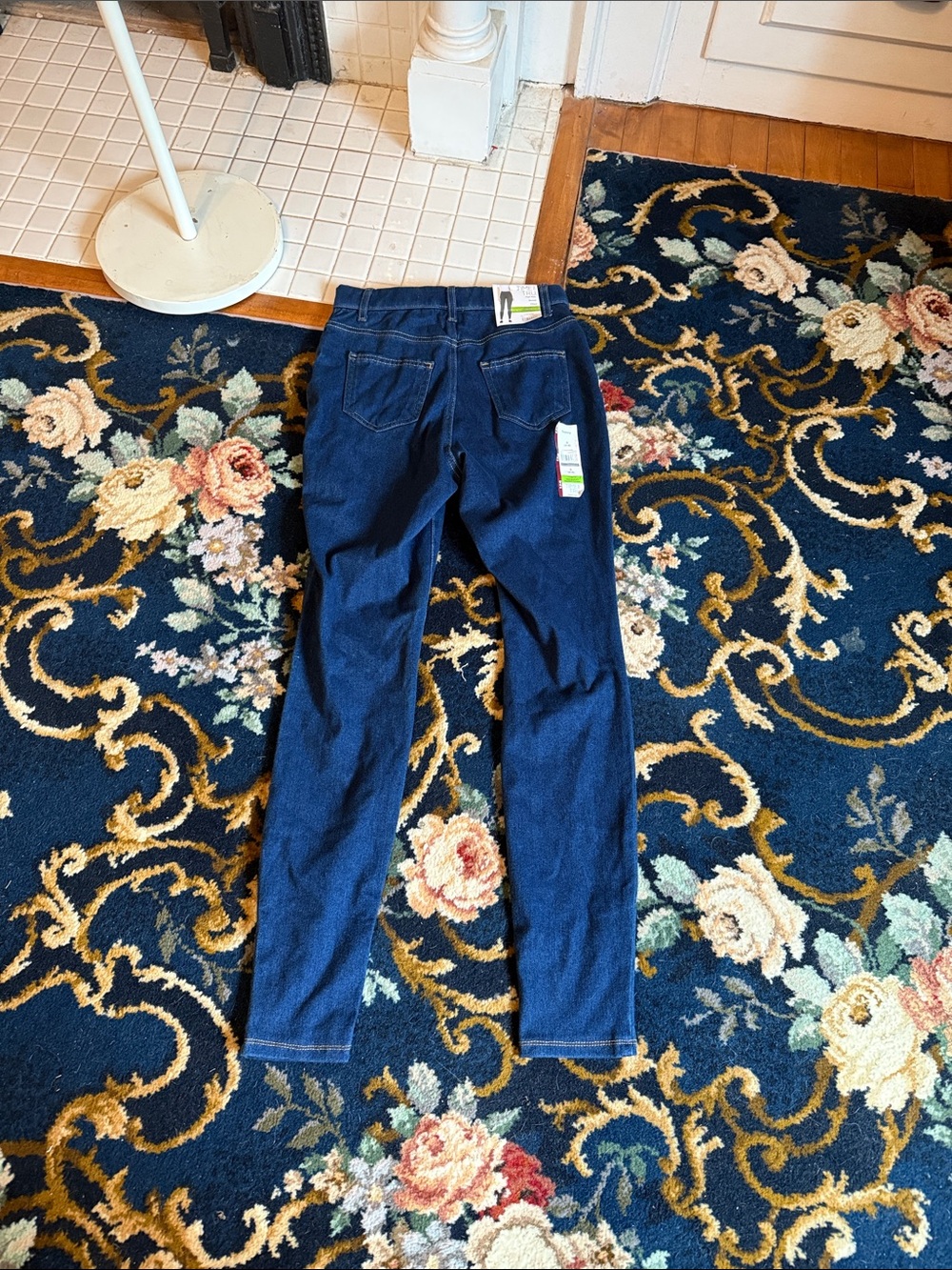 Time and Tru TT Core Heggibgs. NWT